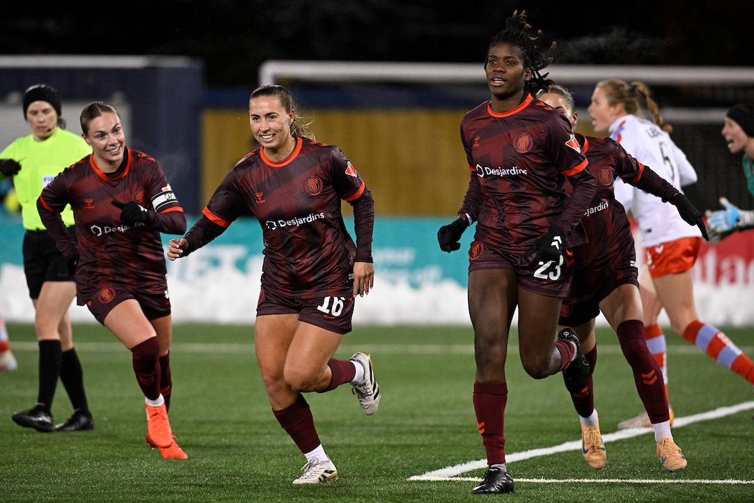 Flurry of Esther Okoronkwo goals helps AFC Toronto punch Finals tickets over Montréal Roses